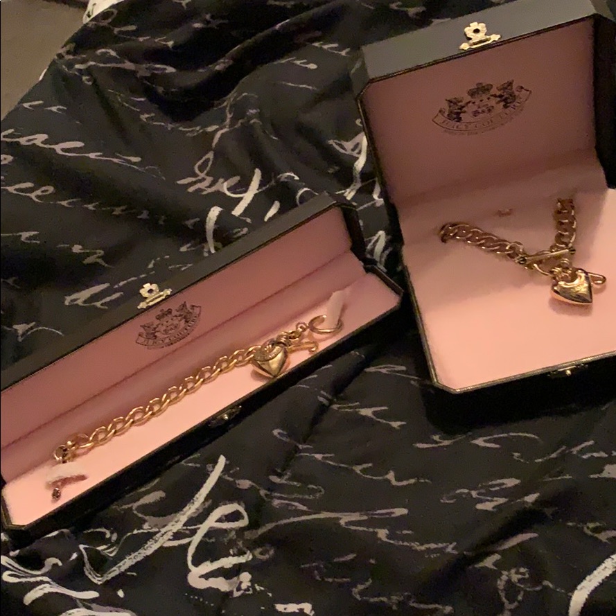Juicy Couture Pre-Owned Set In Great Condition 90$